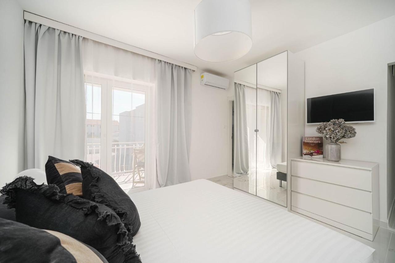 Apartments And Room Anka 沃迪切 外观 照片