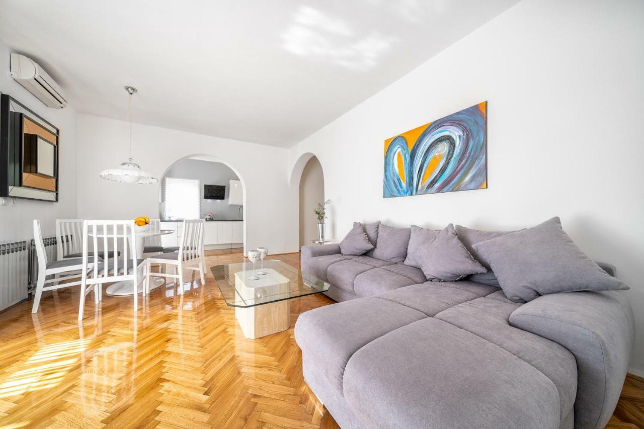 Apartments And Room Anka 沃迪切 外观 照片